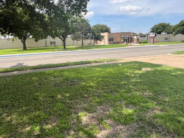 2816 58th Street, Lubbock, TX 79413