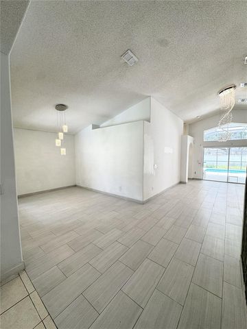 2627 ONEIDA LOOP, Kissimmee, FL 34747