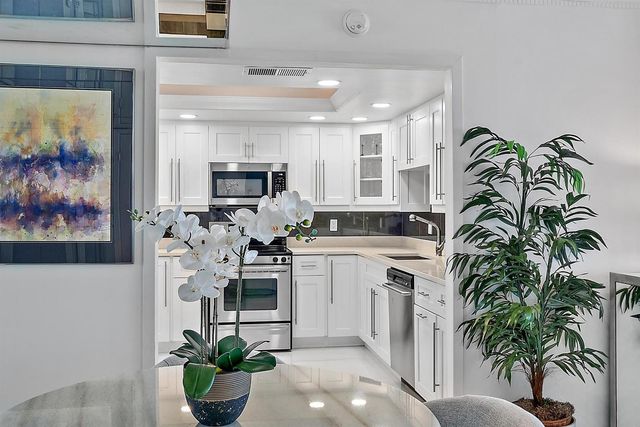 3456 S Ocean Boulevard 802, Palm Beach, FL 33480