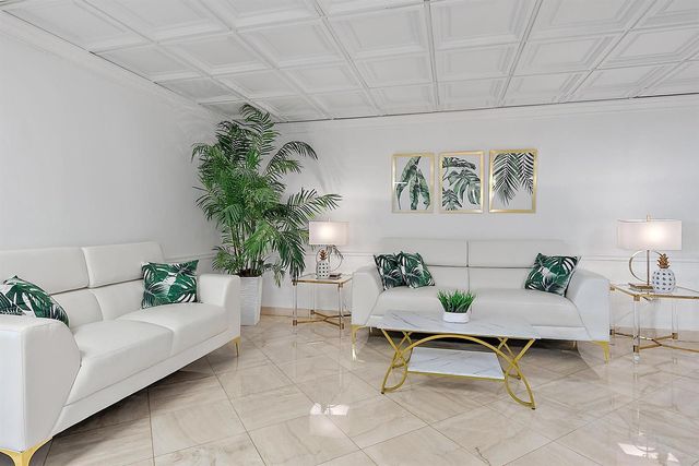 3456 S Ocean Boulevard 802, Palm Beach, FL 33480