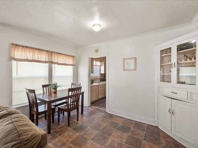 1215 N Confederate Avenue, Tyler, TX 75702