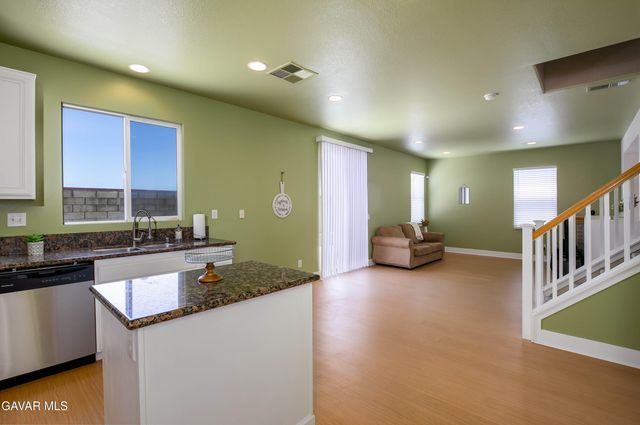 40422 Maravilla Drive, Palmdale, CA 93550