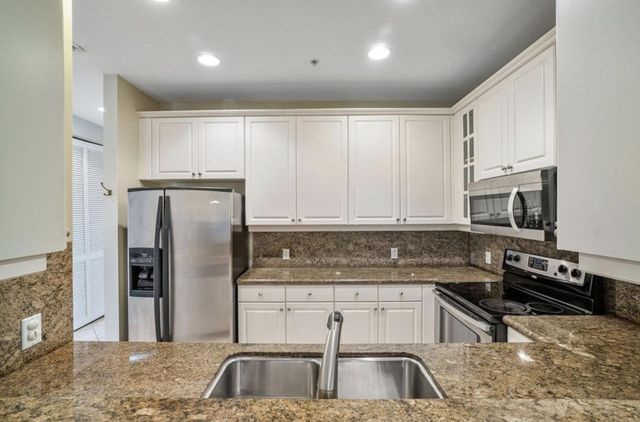 1410 PIAZZA DELLE PALLOTTOLE, Boynton Beach, FL 33426