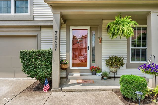 7907 Hunters Path, Indianapolis, IN 46214
