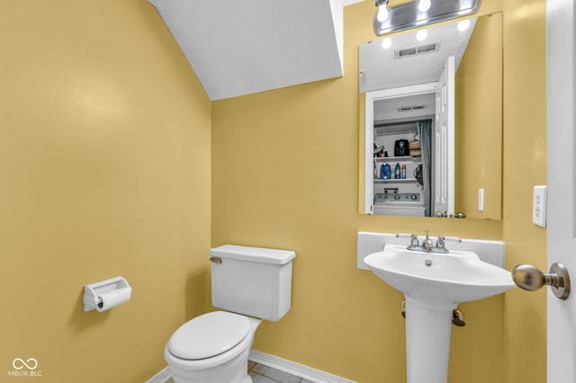 7907 Hunters Path, Indianapolis, IN 46214