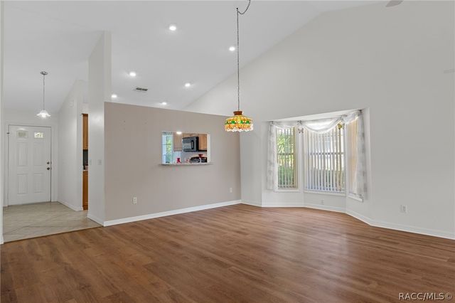 1581 N Endicott Point, Crystal River, FL 34429