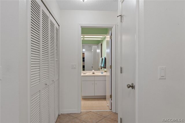 1581 N Endicott Point, Crystal River, FL 34429