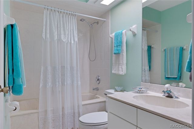 1581 N Endicott Point, Crystal River, FL 34429