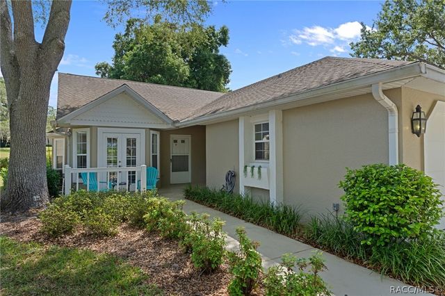 1581 N Endicott Point, Crystal River, FL 34429