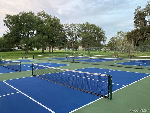 1581 N Endicott Point, Crystal River, FL 34429