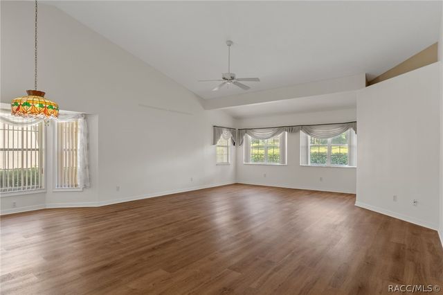 1581 N Endicott Point, Crystal River, FL 34429