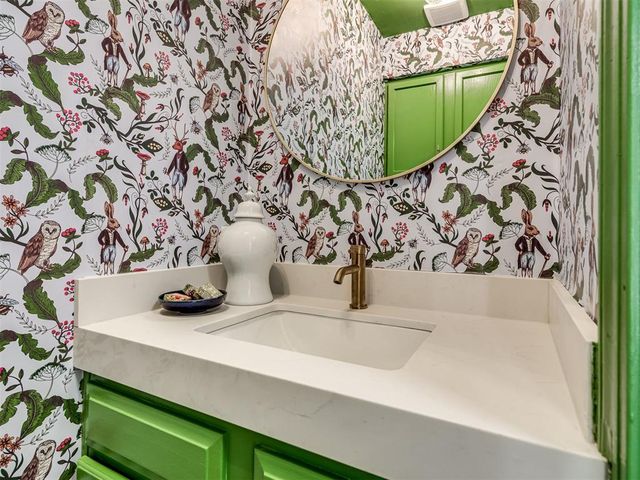 11403 Springhollow Road 201, Oklahoma City, OK 73120