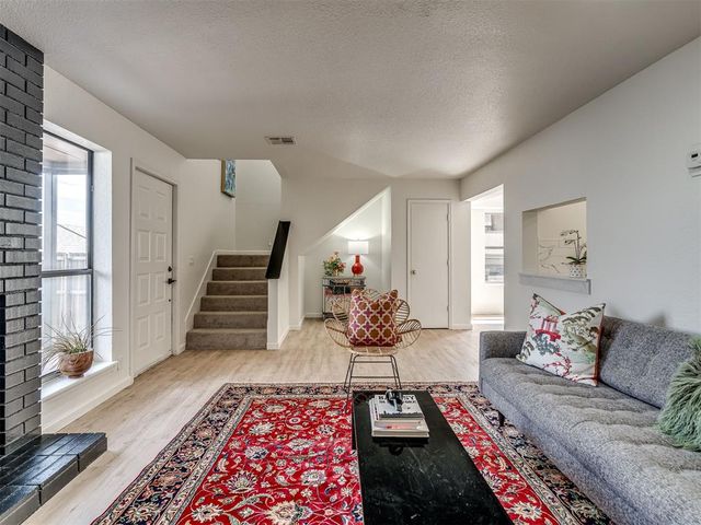 11403 Springhollow Road 201, Oklahoma City, OK 73120