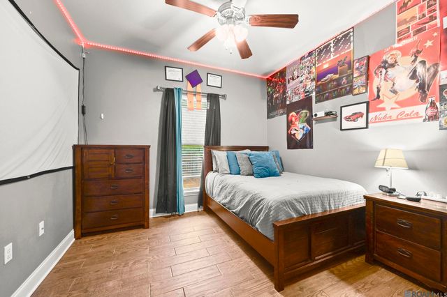 10836 Field Pointe Dr, Denham Springs, LA 70726