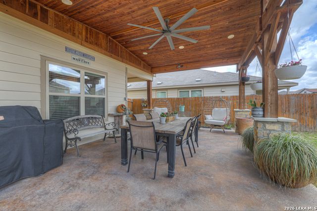 124 Field Ridge, New Braunfels, TX 78130