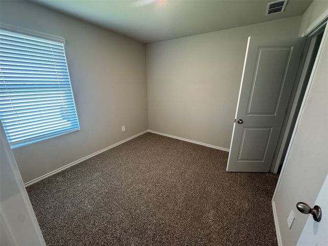 16608 Port Arthur, Justin, TX 76247
