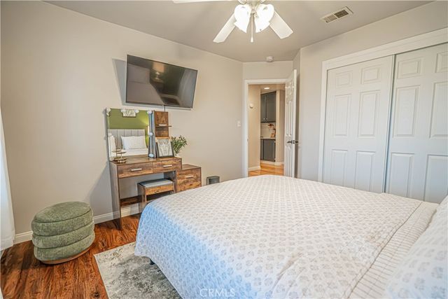 625 Meadow Grove Ct, Bakersfield, CA 93308