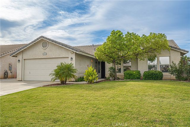 625 Meadow Grove Ct, Bakersfield, CA 93308