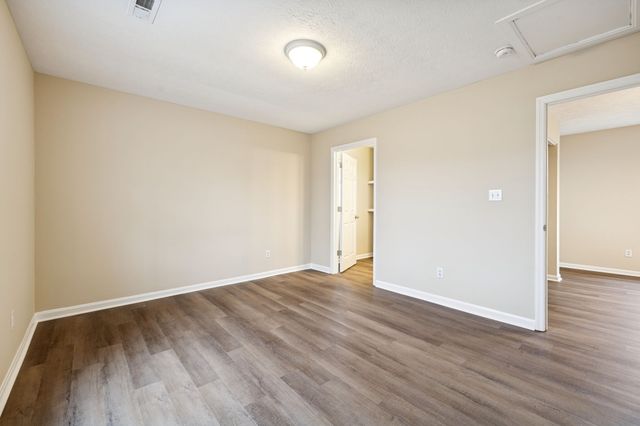 120 Kenwood Dr, Portland, TN 37148