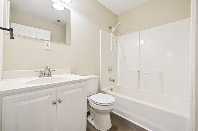 120 Kenwood Dr, Portland, TN 37148