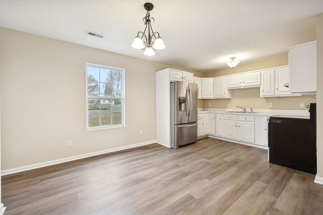 120 Kenwood Dr, Portland, TN 37148