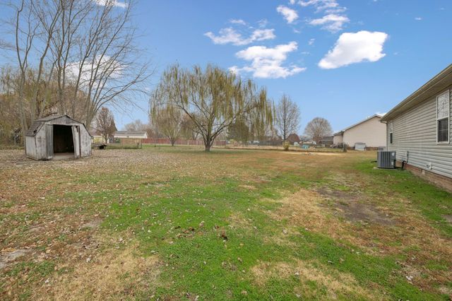 120 Kenwood Dr, Portland, TN 37148