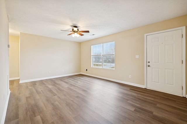 120 Kenwood Dr, Portland, TN 37148