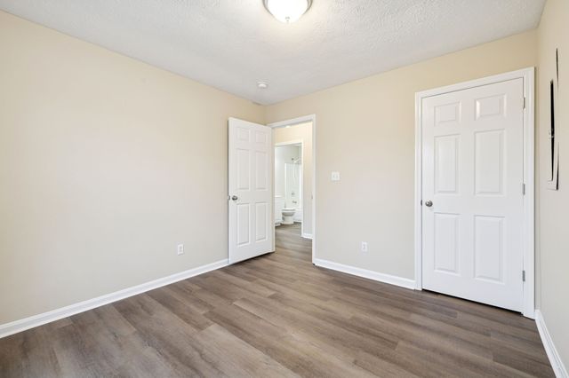 120 Kenwood Dr, Portland, TN 37148