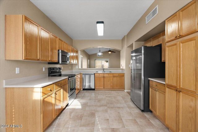 1310 E SHEENA Drive, Phoenix, AZ 85022