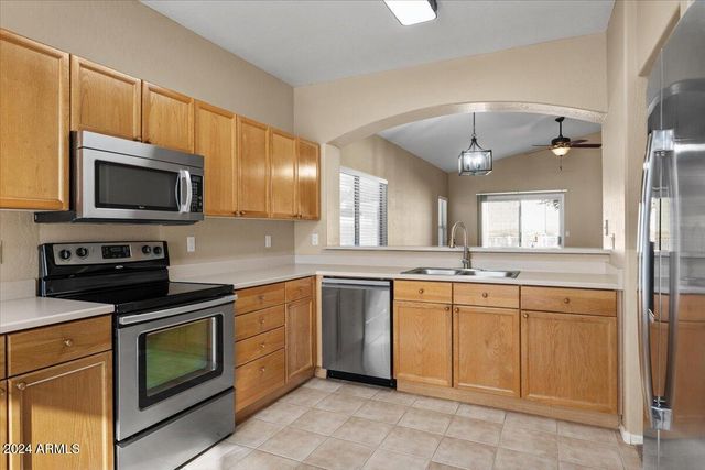 1310 E SHEENA Drive, Phoenix, AZ 85022