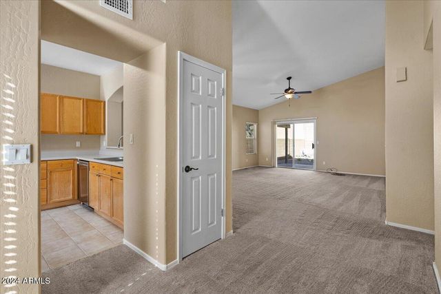 1310 E SHEENA Drive, Phoenix, AZ 85022