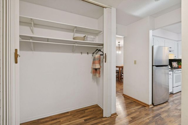 3511 37th Avenue NE, Saint Anthony, MN 55421