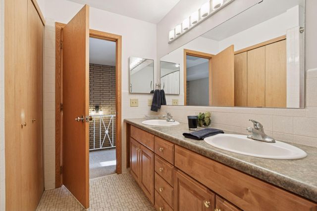 3511 37th Avenue NE, Saint Anthony, MN 55421