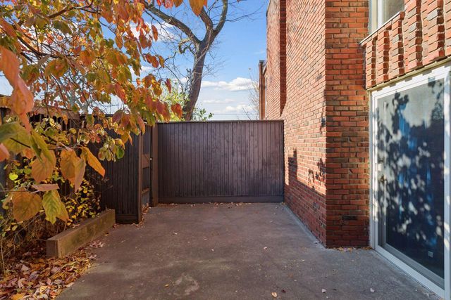 3511 37th Avenue NE, Saint Anthony, MN 55421