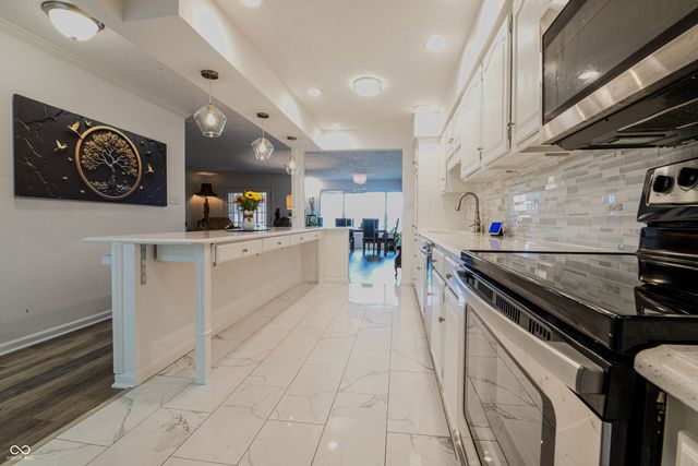 4982 Boardwalk Place, Indianapolis, IN 46220