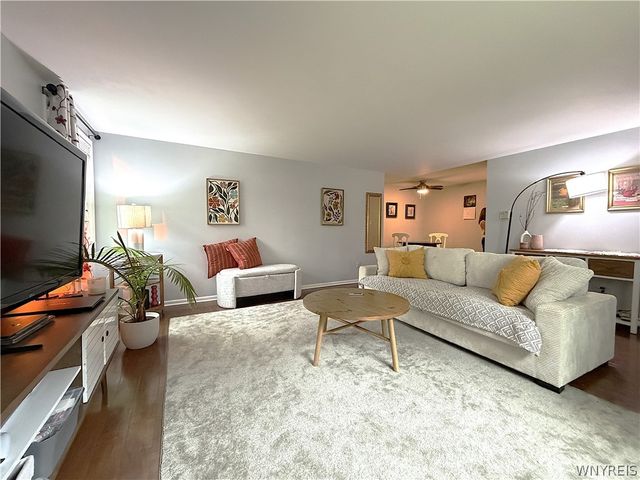 61 Park Club Lane D, Amherst, NY 14221