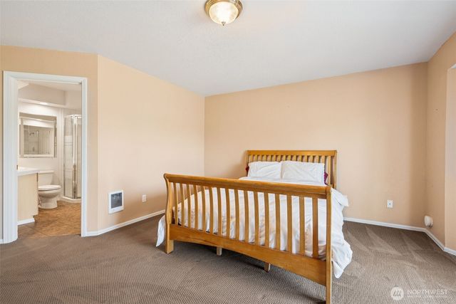 459 Octopus Avenue NE, Ocean Shores, WA 98569