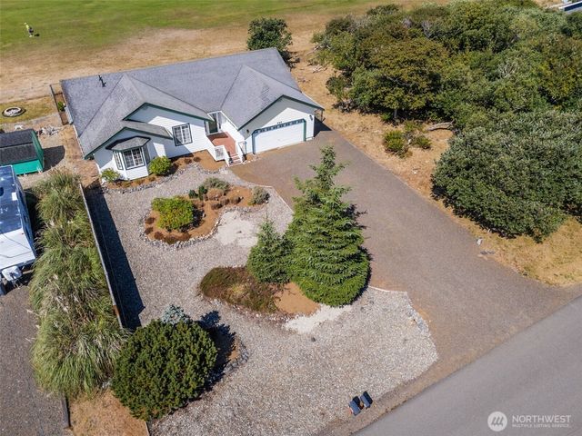 459 Octopus Avenue NE, Ocean Shores, WA 98569