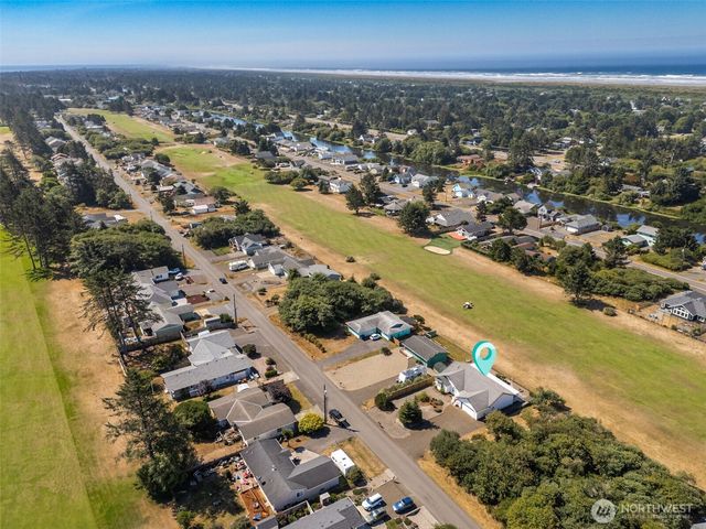 459 Octopus Avenue NE, Ocean Shores, WA 98569