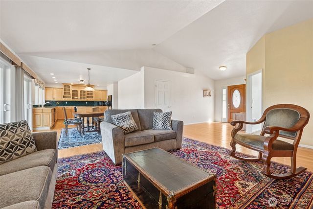 459 Octopus Avenue NE, Ocean Shores, WA 98569