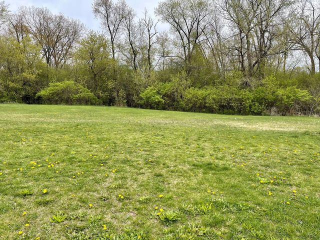 3736 Thunderbird Lane, Prairie Grove, IL 60012