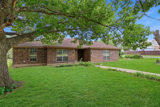 1838 W Taylor Street, Sherman, TX 75092