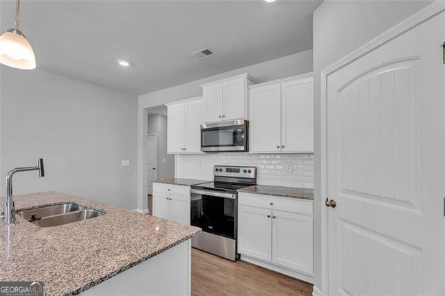 6920 OAK VALLEY Drive, Douglasville, GA 30134