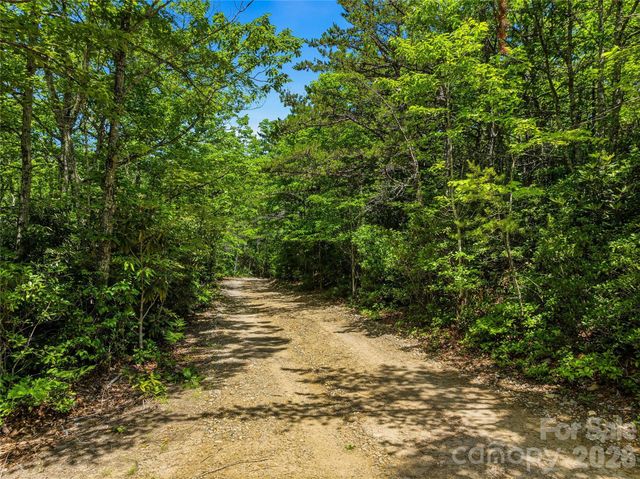 999 Miller Cove Road, Black Mountain, NC 28711
