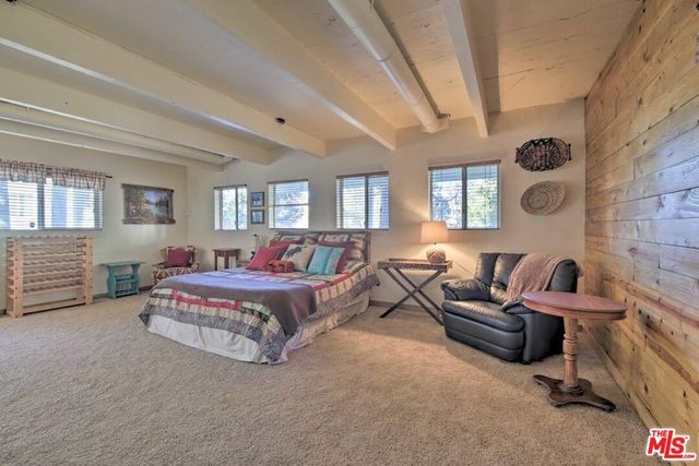 888 Grass Valley Road, Lake Arrowhead, CA 92352