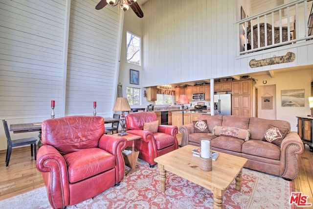 888 Grass Valley Road, Lake Arrowhead, CA 92352