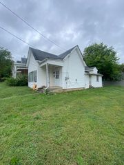 569 N Upper Street, Lexington, KY 40508