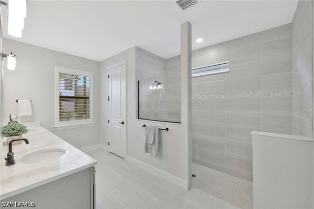 17673 Kinzie LN, Estero, FL 33928