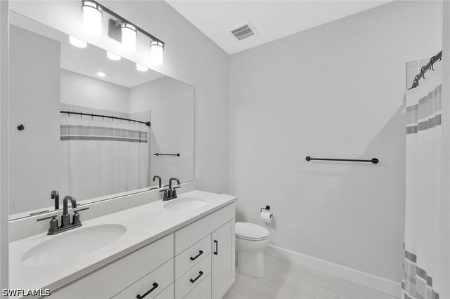 17673 Kinzie LN, Estero, FL 33928