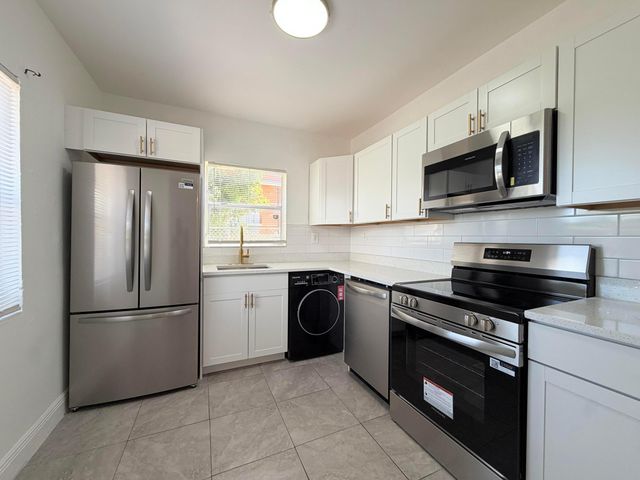 1010 Grant Street, West Palm Beach, FL 33407